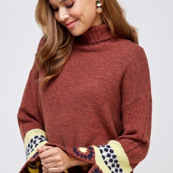 NWT Crotchet Sleeve Sweater - Picture 2 of 6